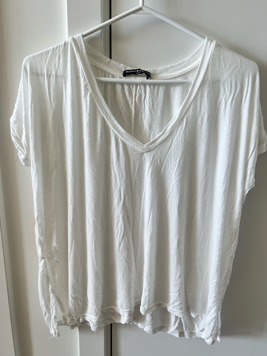 Brandy Melville Tops - Brandy Melville White V-Neck Lightweight Tee